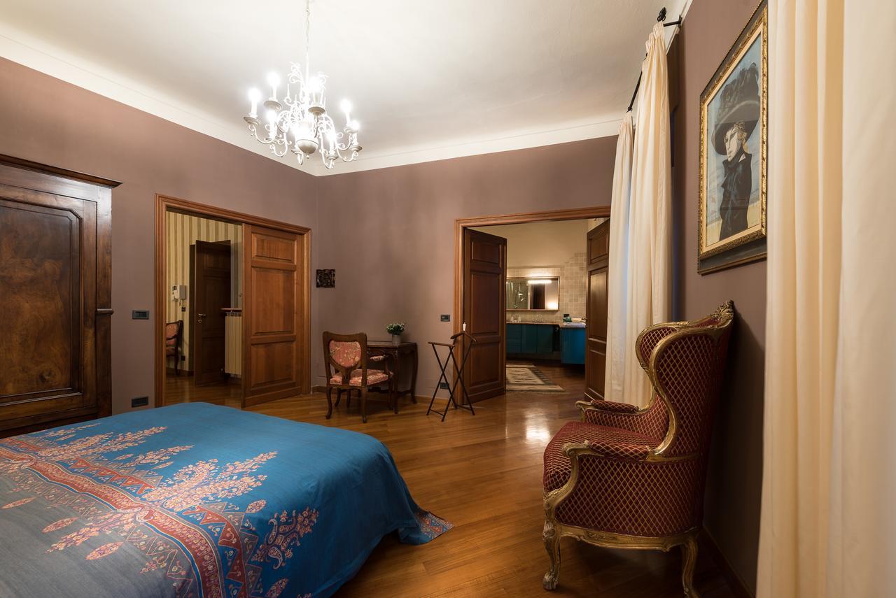 Casa Asso Di Coppe B&B Alba  Dış mekan fotoğraf