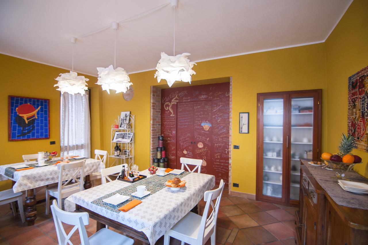 Casa Asso Di Coppe B&B Alba  Dış mekan fotoğraf