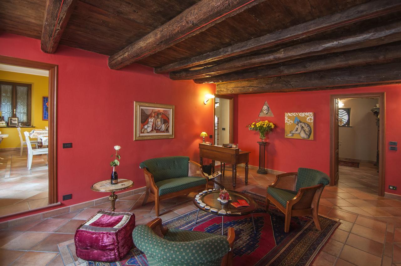Casa Asso Di Coppe B&B Alba  Dış mekan fotoğraf