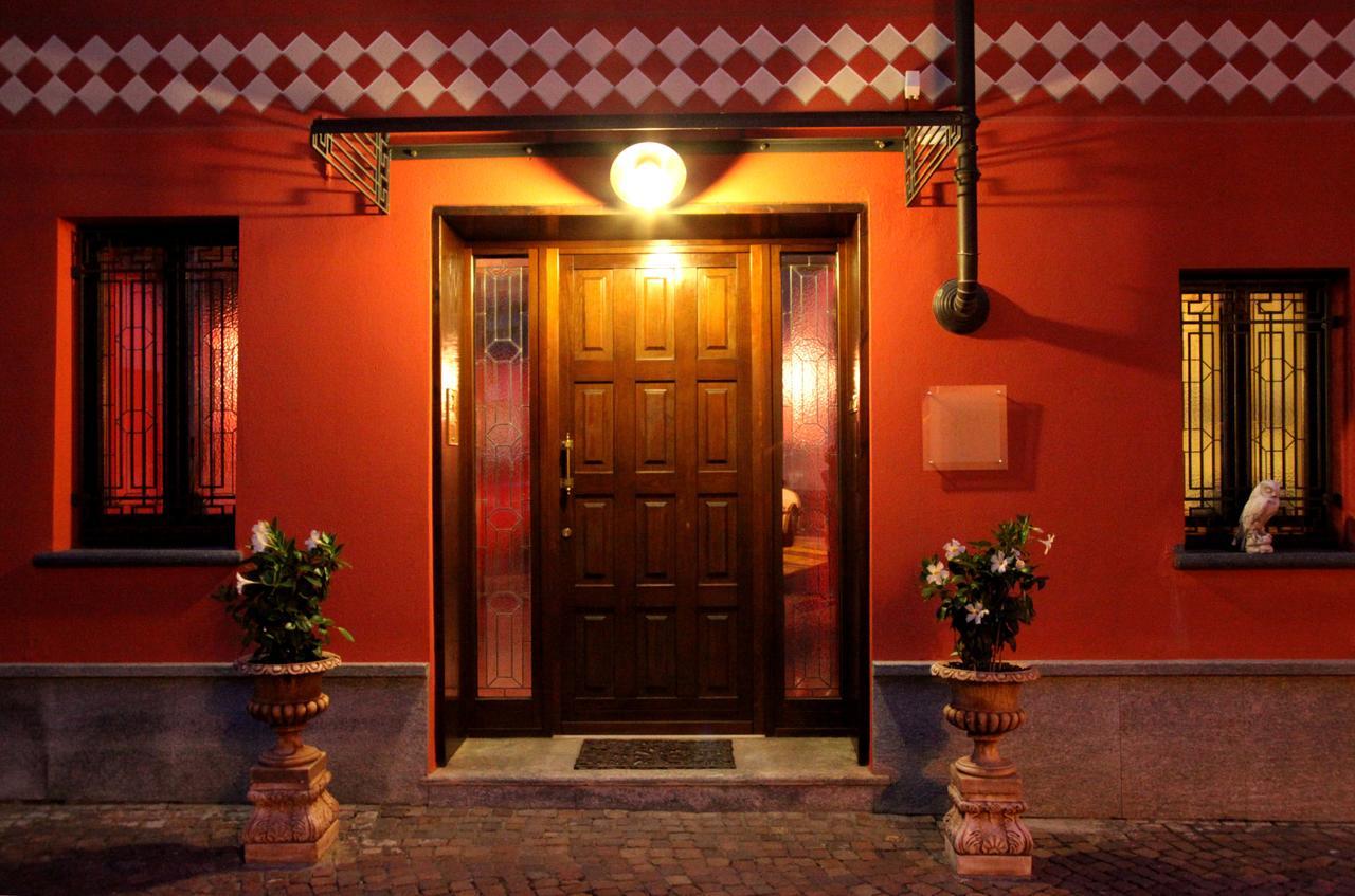 Casa Asso Di Coppe B&B Alba  Dış mekan fotoğraf