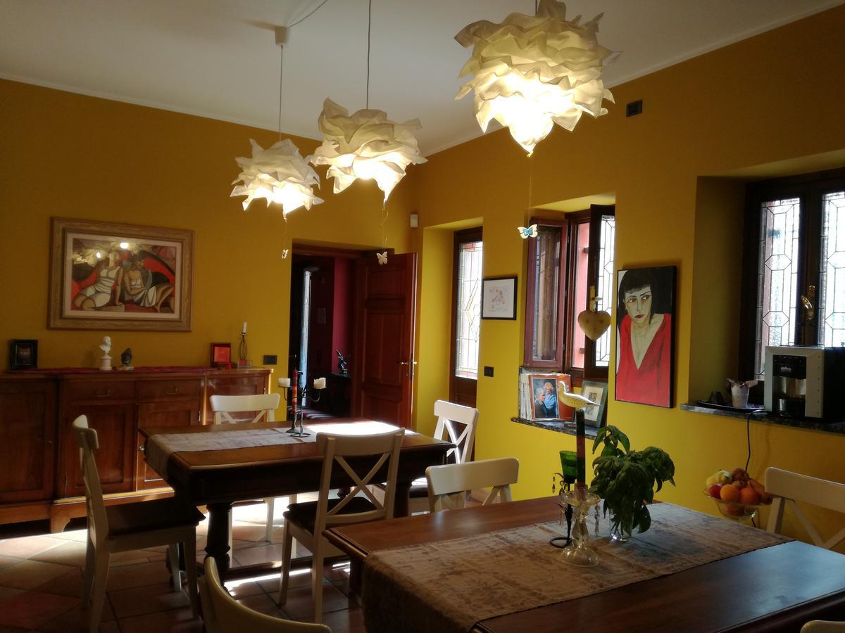 Casa Asso Di Coppe B&B Alba  Dış mekan fotoğraf
